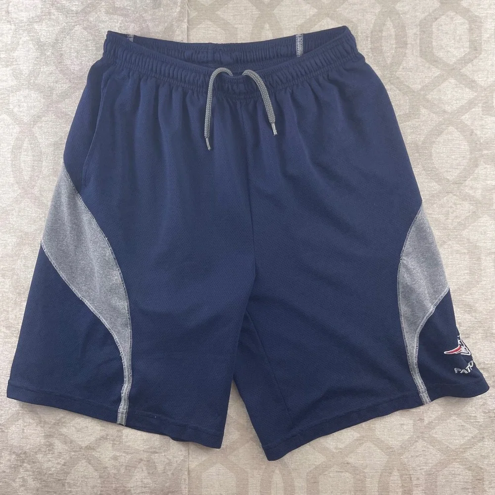 NFL Team Apparel New England Patriots Mens Medium Navy Blue Mesh Athletic Shorts